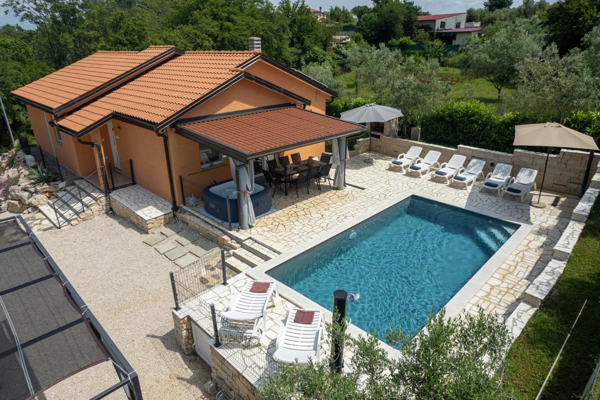 Villa Pendolina With Private Pool Buje Exterior foto